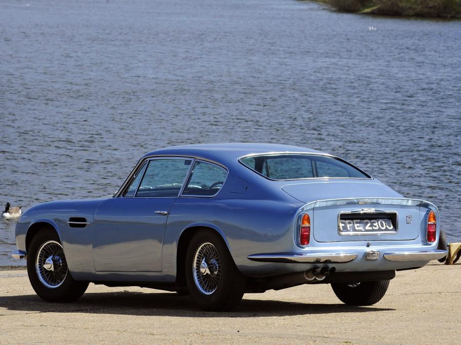  Aston Martin DB6 (Mk II) 1969 года  (UK) (фото 3 из 11)